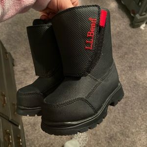 Brand new LL BEAN baby shoes